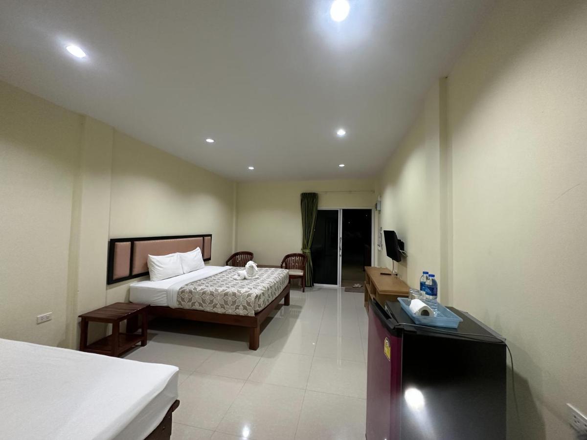 I Oeu Nri Sort Hotel Bang Saphan Exterior photo